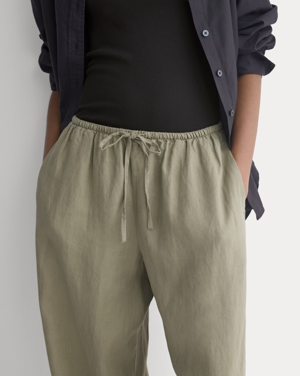 The Drawstring Pant in Linen | Overland - Image 5
