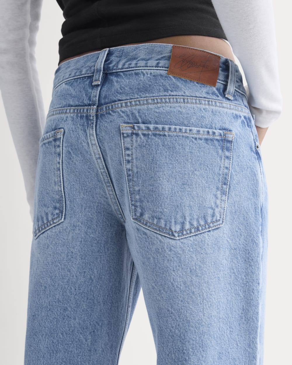 Everlane x Elena Bonvicini La Brea Low-Rise Baggy Jean | Crystal Cove Indigo - Image 4