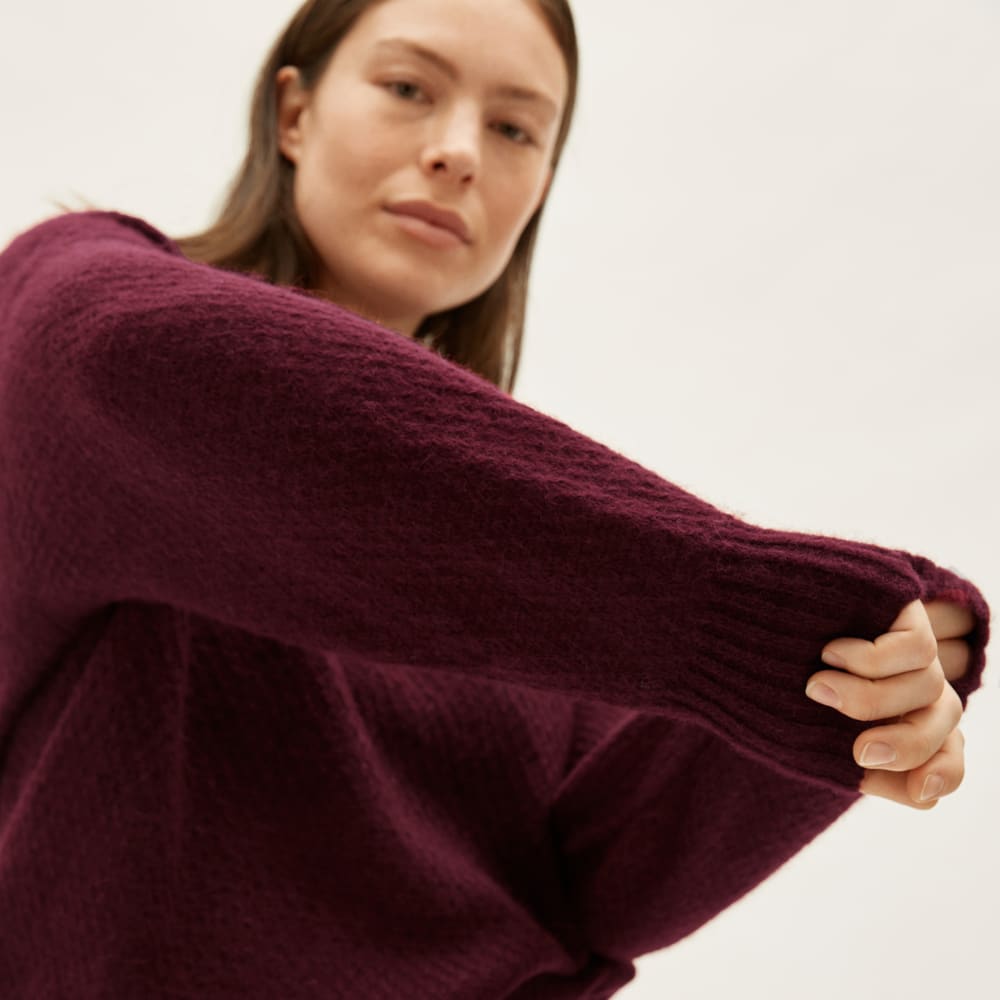 The Cocoon Crew in Alpaca | Oxblood - Image 4