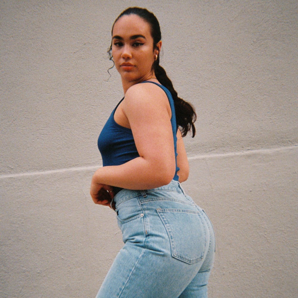 The '90s Cheeky Hourglass Jean | Vintage Sunbleached Blue | 28.5 Inseam - Image 7