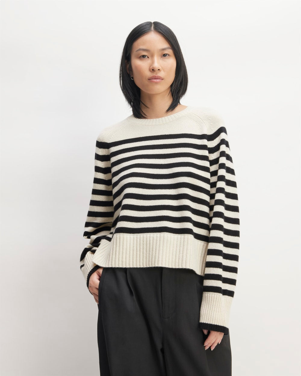The Boxy Crew in Cashmere | Bone / Black