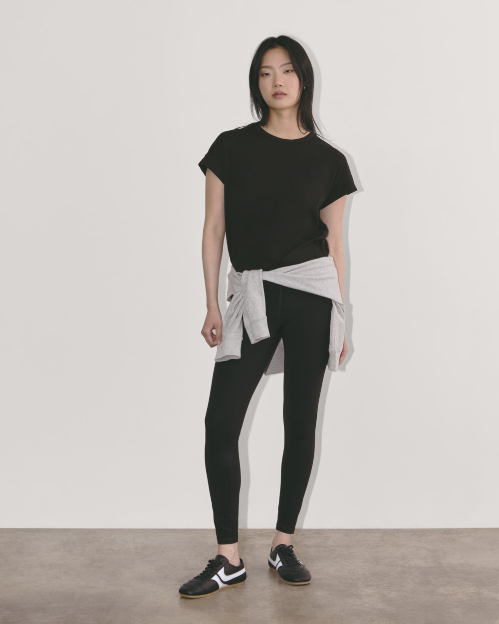 The Perform Tee | Black - Image 3