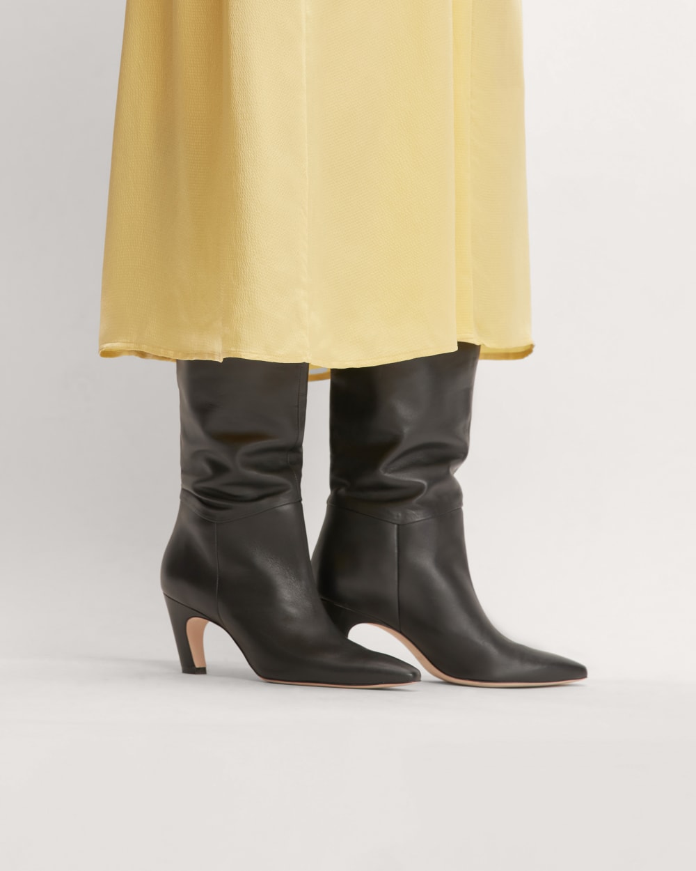 The Banana Boot | Black - Image 2